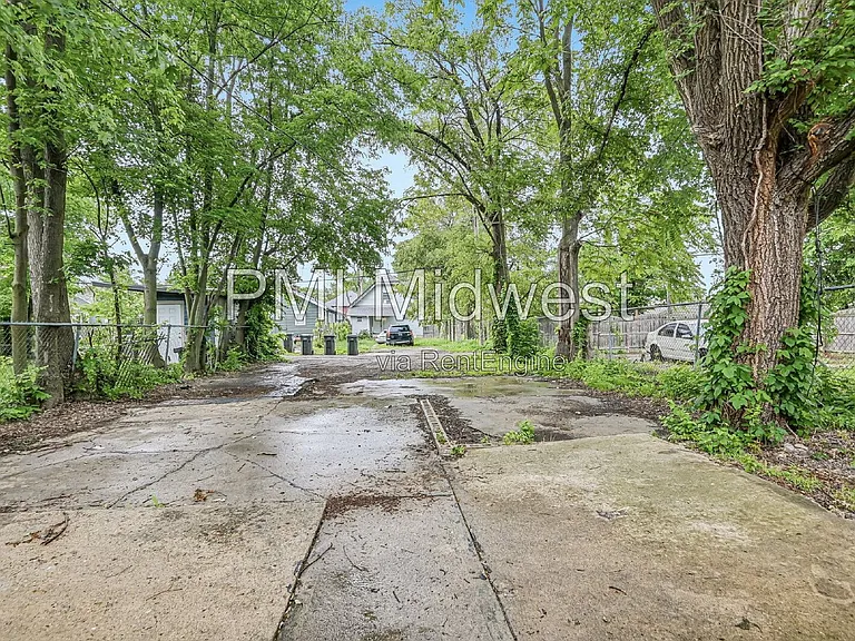 3118 W 9th St — Photo 25