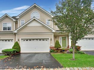 20 Village Dr, Eatontown, NJ 07724