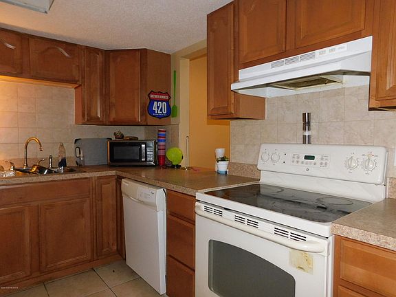 5th image of 1016 Mary Joye Ave