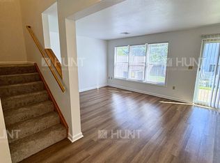 20C Scott Cir, Hanscom Afb, MA 01731