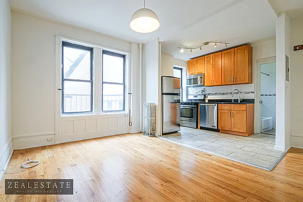 Rented by ZealEstate Group Inc | media 10