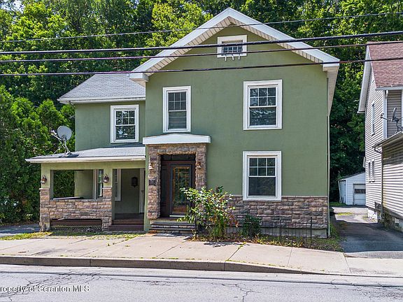 2nd image of 492 N Main St