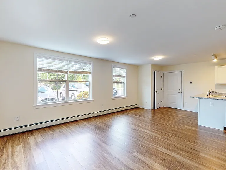 Autumn Woods Apartments — Photo 28