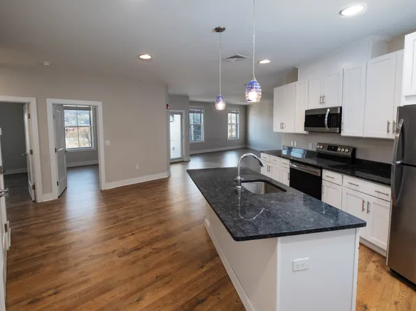 216 S Division St, Peekskill, NY
