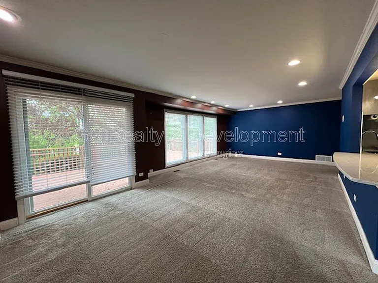 1540 Edgefield Ln — Photo 8