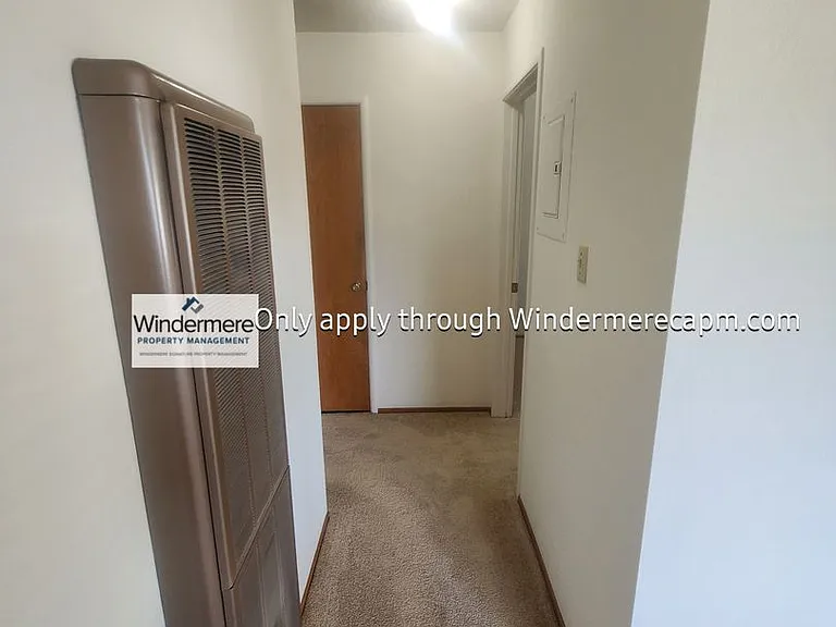 4421 Del Rio Rd — Photo 8