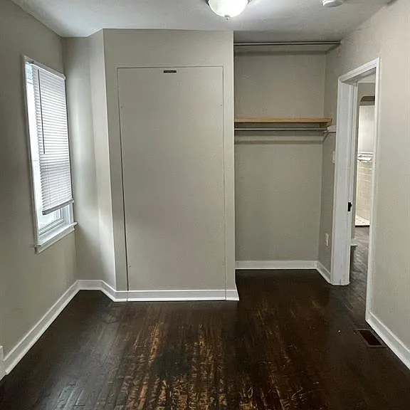 7256 Prospect Ave — Photo 14