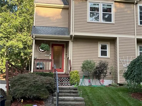 124 Darwin St, Woonsocket, RI 02895