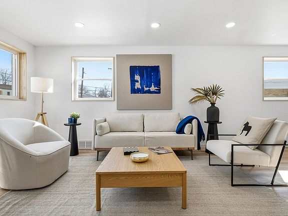 5th image of 419 Hershey Rd