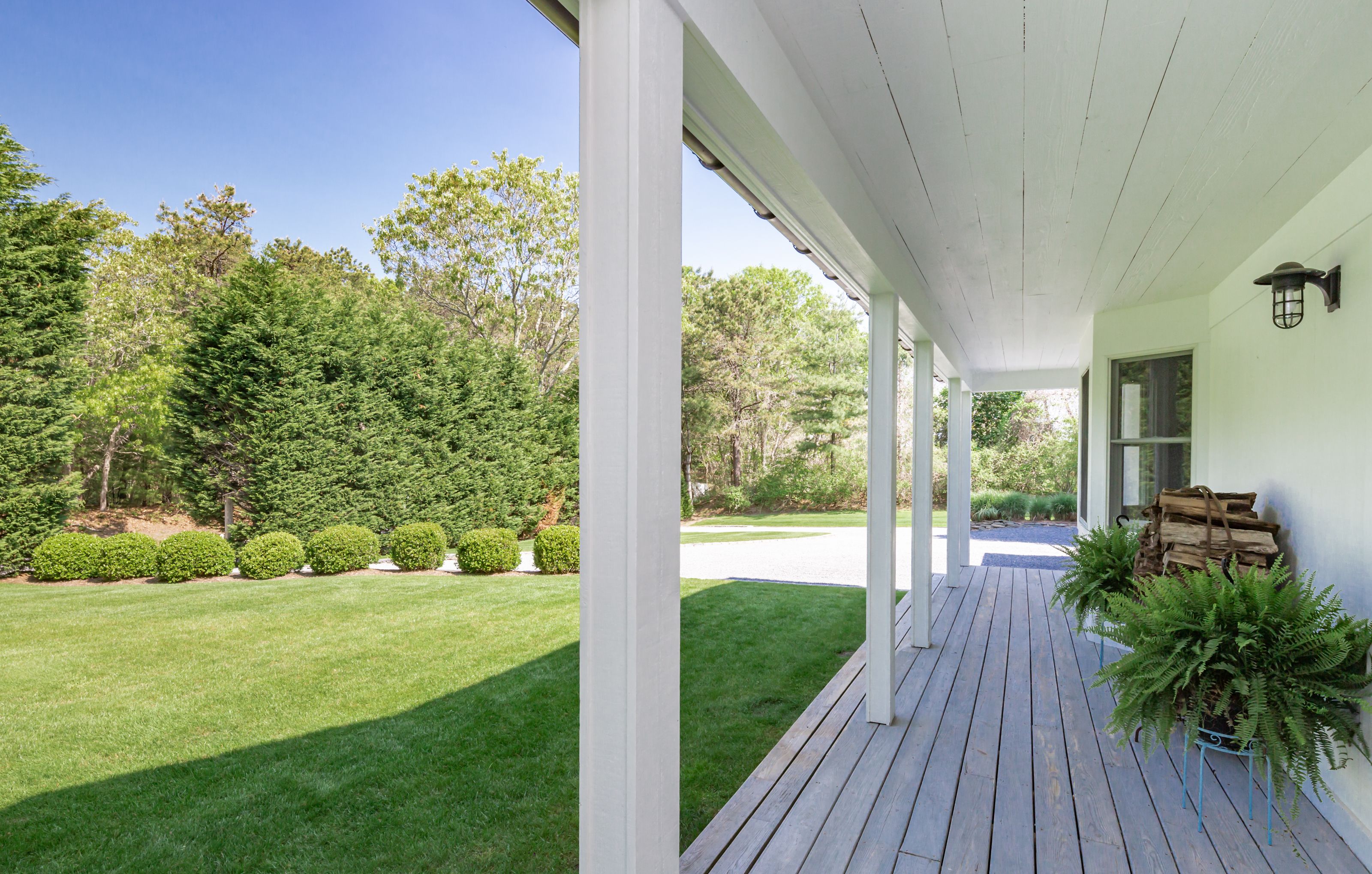 100 Wainscott Nw Rd, Wainscott, NY 11975 Out East