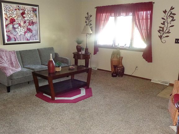 3rd image of 2505 Virginia Dr