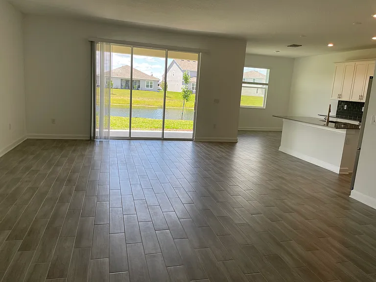 5016 Center Ct — Photo 5