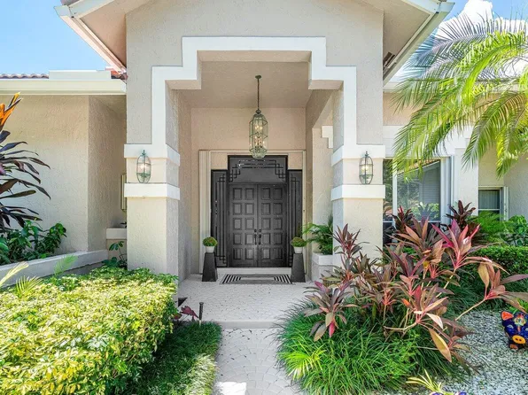 929 Parkside Circle N, Boca Raton, FL 33486