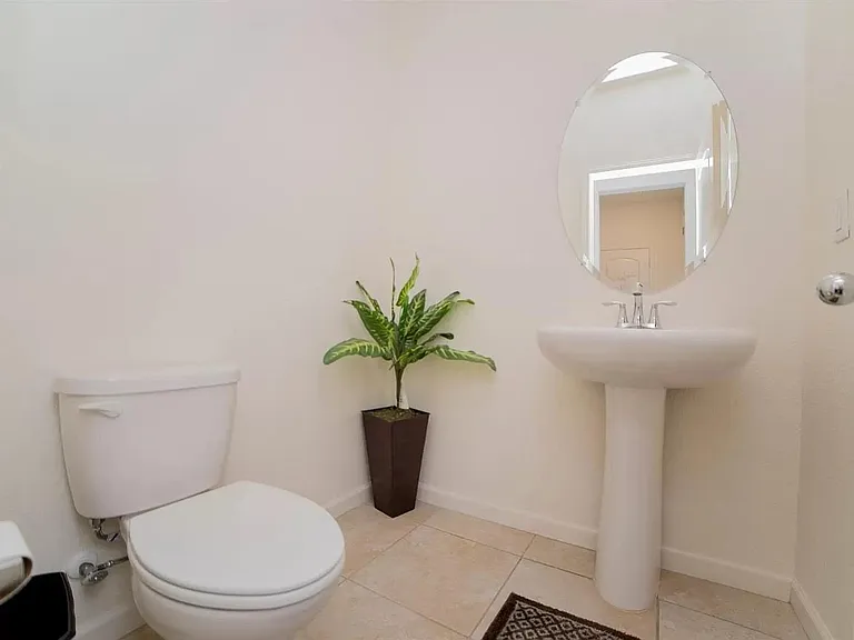 1088 Arrington Dr — Photo 13