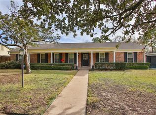 4927 Loch Lomond Dr, Houston, TX 77096