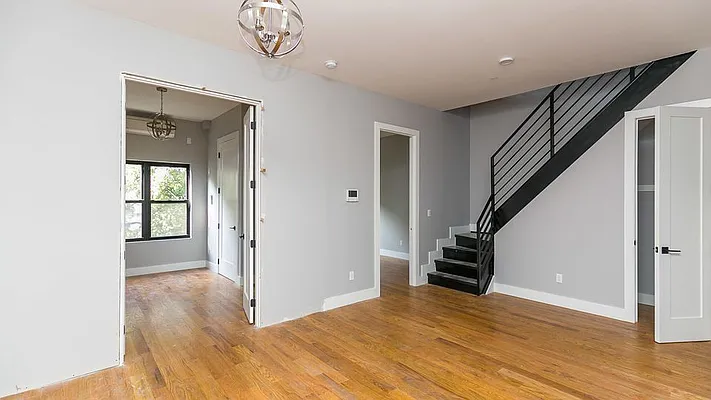 Rented by Nooklyn NYC LLC | media 13