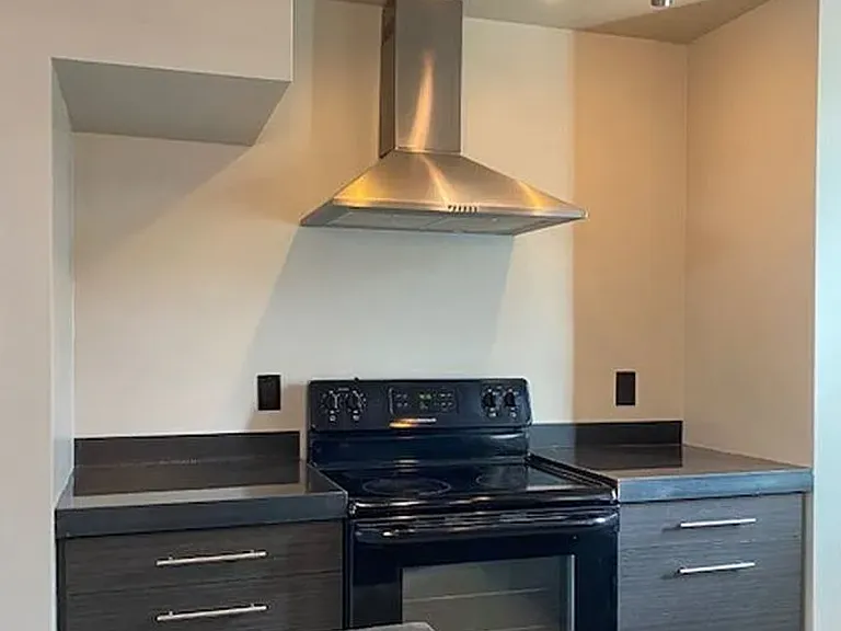 1218 E Glenn St #2 — Photo 6