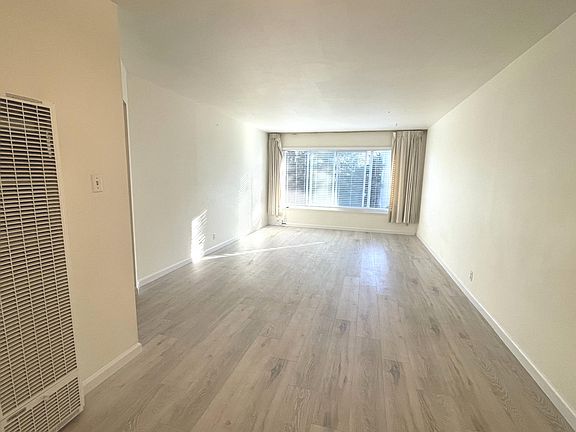 4th image of 1534 10th Ave APT 2