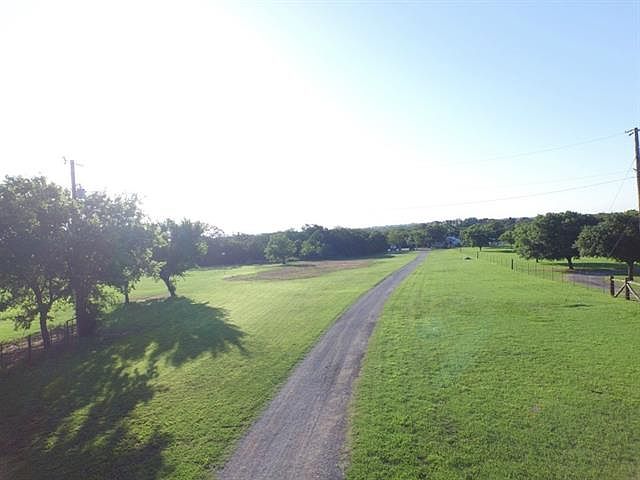 1st image of 3009 Lake Dr