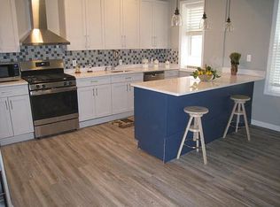 21-37 35th St #1A, Astoria, NY 11105