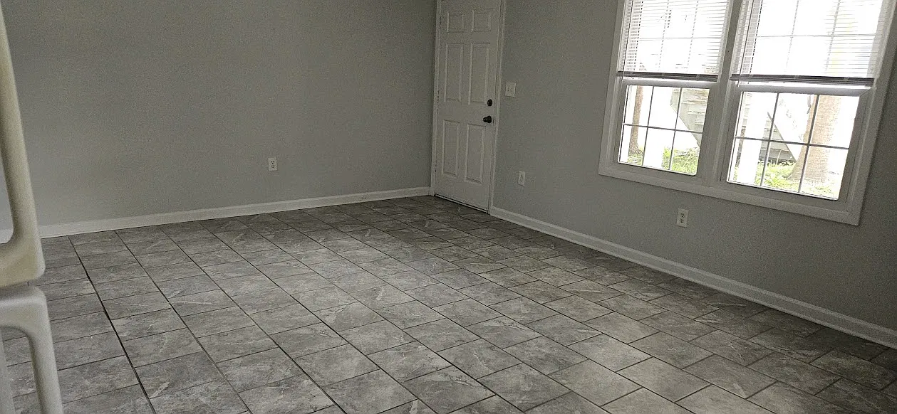 2 bed, 750 sqft, $1,300 — Photo 4