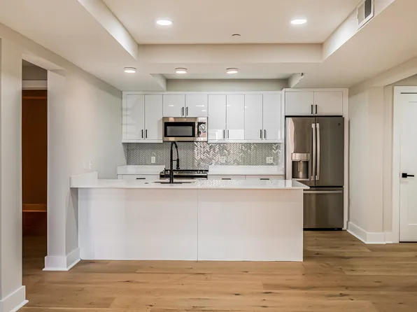 919 12th St NE #202, Washington, DC 20002