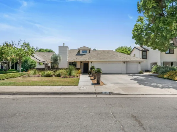 705 E Wood Duck Cir, Fresno, CA 93730