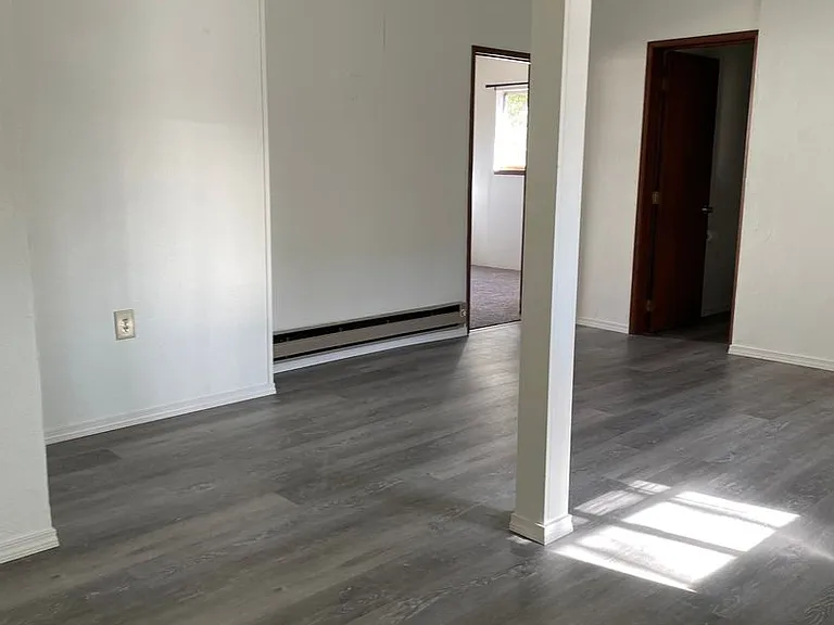 543 S Ivy St — Photo 4