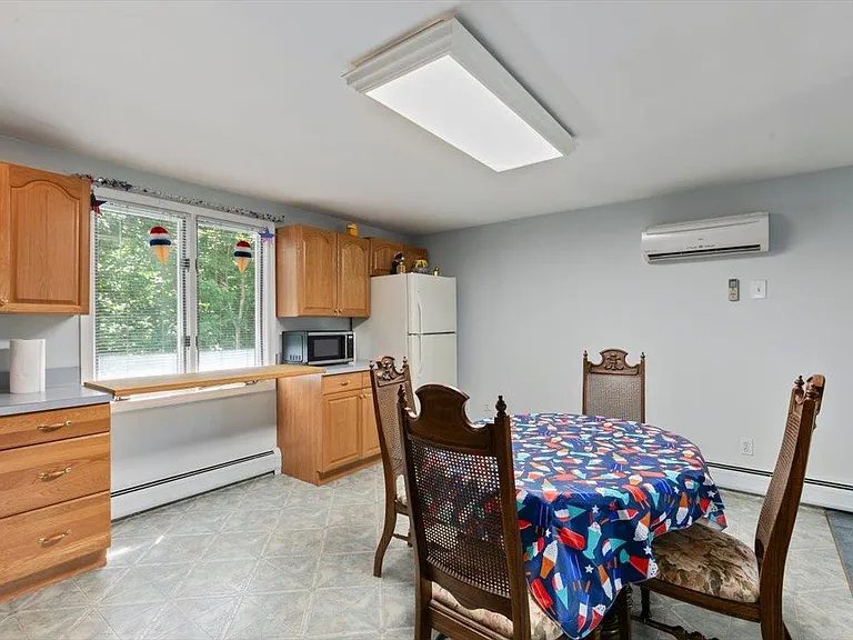 387 Main St #3 — Photo 4