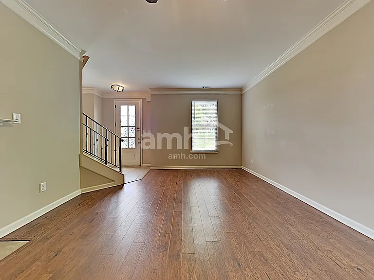 4957 Shira Dr — Photo 5