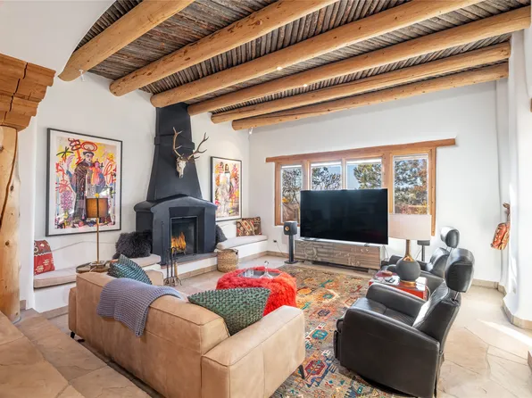 320 Kearny Ave APT 16, Santa Fe, NM 87501