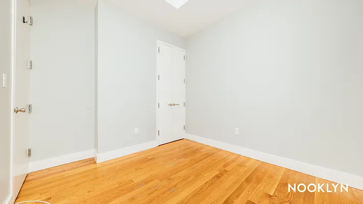 Rented by Nooklyn NYC LLC | media 13