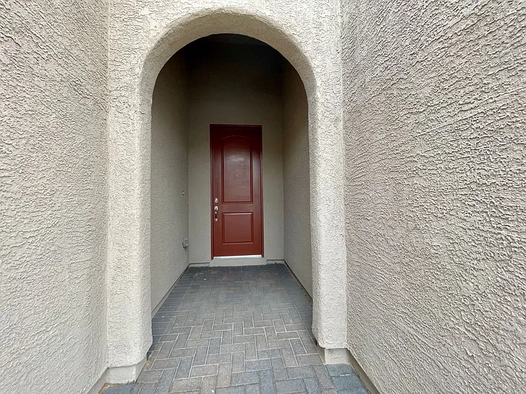 992 Whitworth Ave — Photo 3