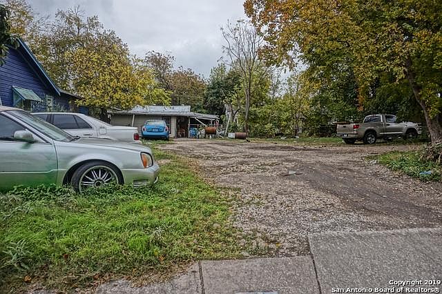 2nd image of 1926 Nolan St