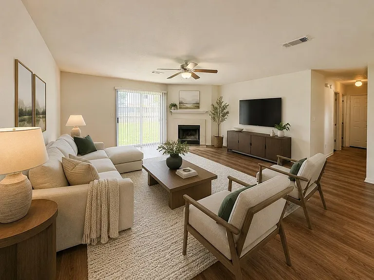 18023 Lago Forest Dr — Photo 3