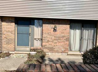 2821 Dry Ridge Ct, Villa Hills, KY 41017