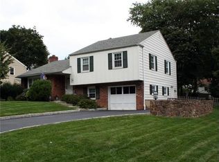 103 Bartholomew Rd, Berwyn, PA 19312