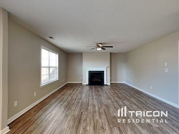 2nd image of 2301 Wexford Way