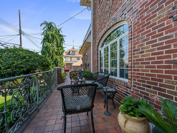 7325 14th Avenue image 27 of 52