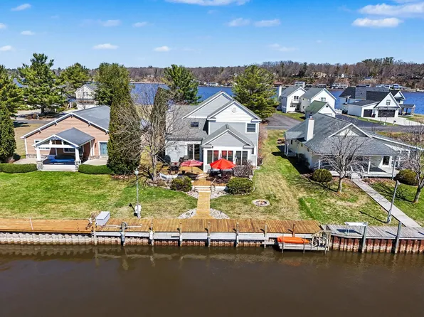 5383 Tonto Rd, Pentwater, MI 49449