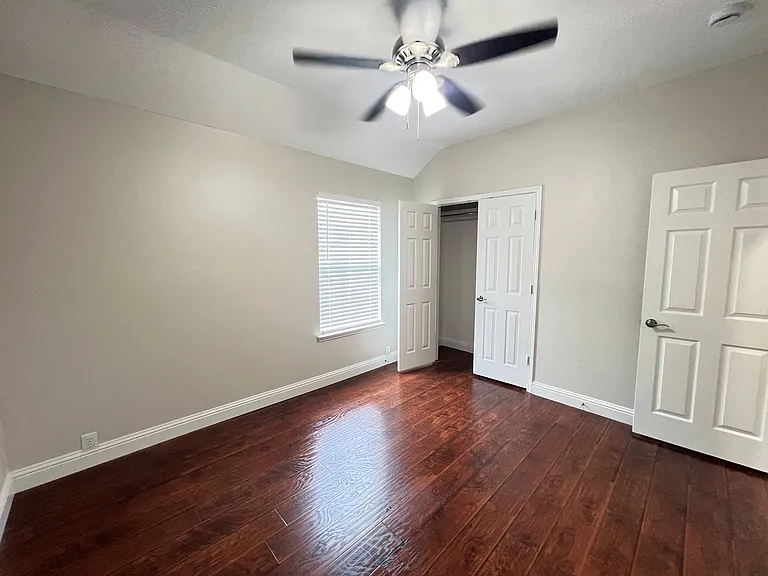 2505 Hunters Run Dr — Photo 26