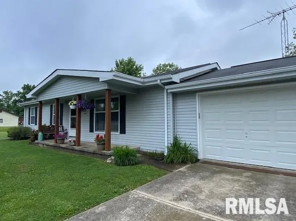 204 Cardinal Dr, Woodlawn, IL 62898