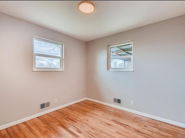 (undisclosed Address)