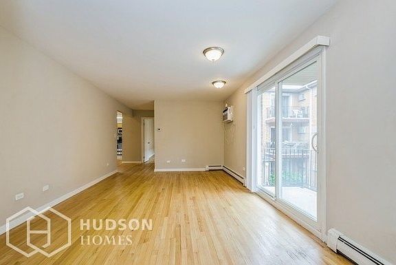 4th image of 1723 W Touhy Ave APT 4