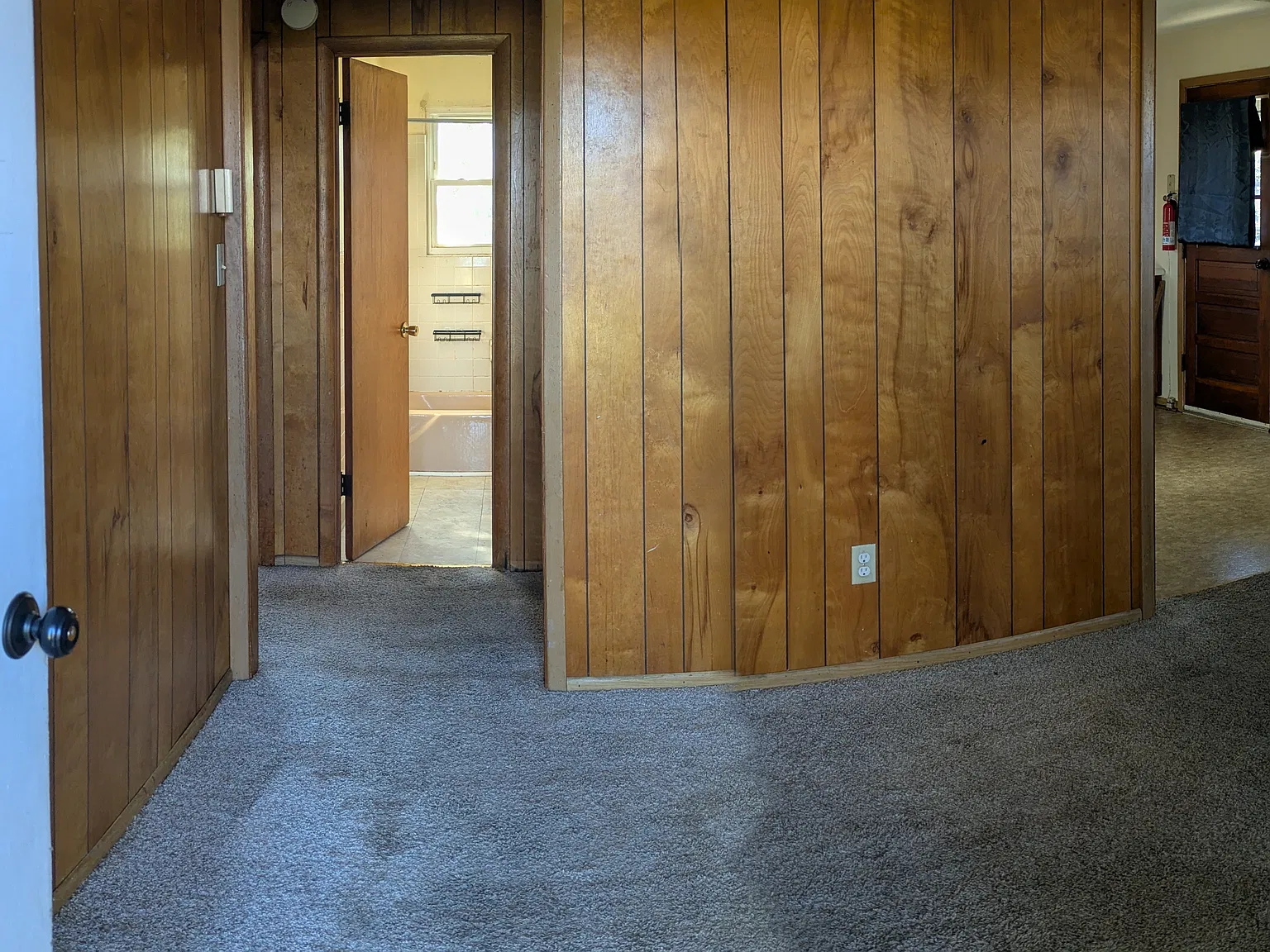 2 bed, 726 sqft, $900 — Photo 2
