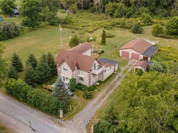 102 Harbard Rd, Prince Edward County, ON K0K 1L0
