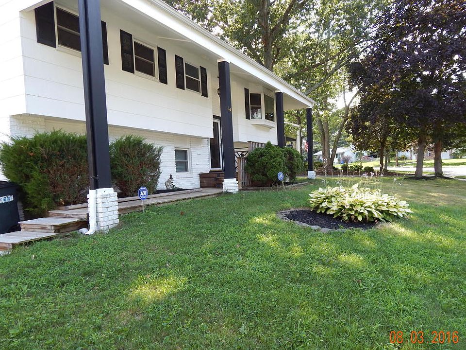 2nd image of 16 W Virginia Ave