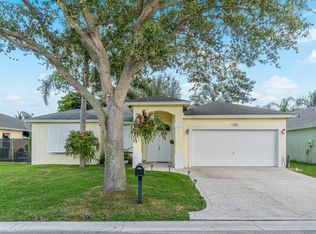 1418 Fairway Cir, Greenacres, FL 33413