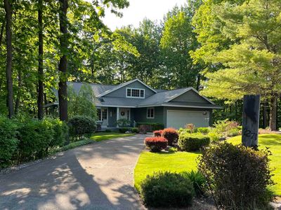 2271 Twin Eagles Dr, Traverse City, MI, 49686