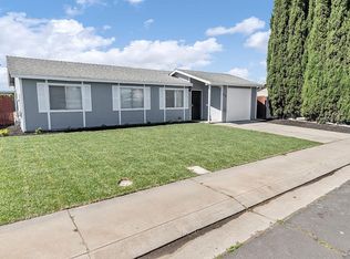 446 Aztec Ln, Lathrop, CA 95330